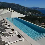 Roggi Villa