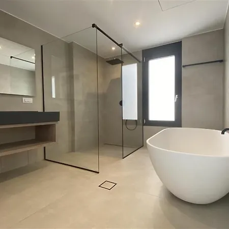 Roggi Вилла Сивота